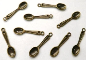 LOT de 12 PENDENTIFS perles breloques CUILLERES SPOONS BRONZE création bijoux - Foto 1 di 1