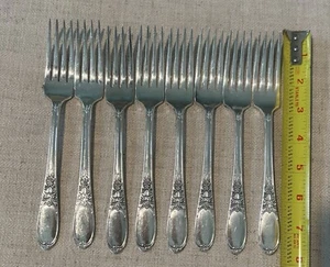Set Of 8 Forks WM Rogers International Silver Burgundy/Champagne  - Picture 1 of 2