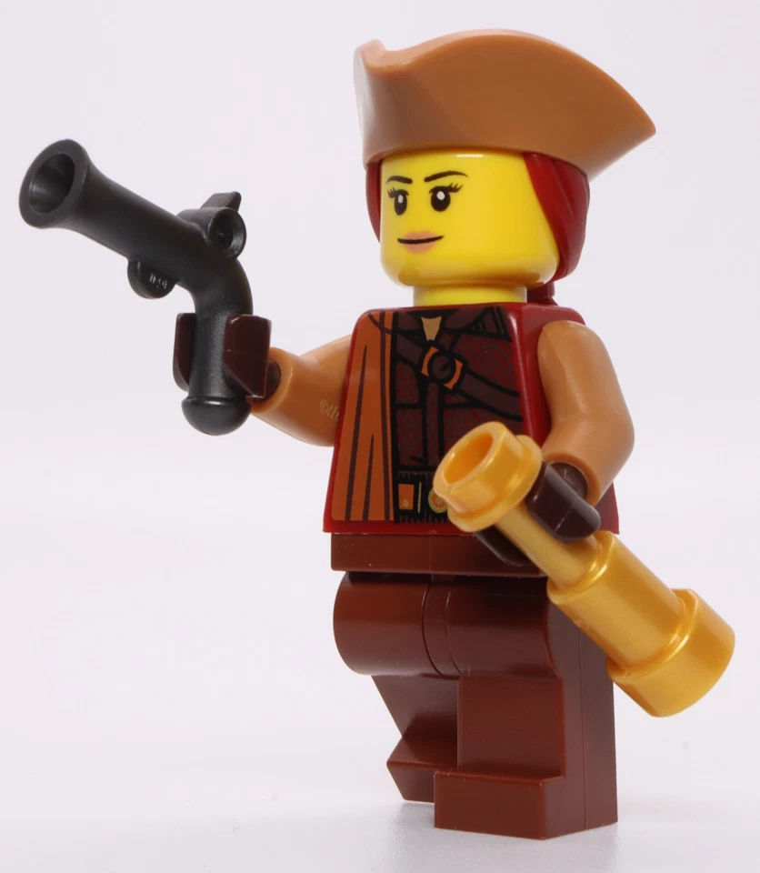 Lego Pirate Female First Mate Minifig with Musket Flintlock Telescope - Image 1 of 1