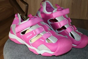 Teva Jansen Mädchen 4 Wasserschuhe Junior Covered Toe Neu mit Etikett EU36 Pink/Grau 110011J! - Bild 1 von 9