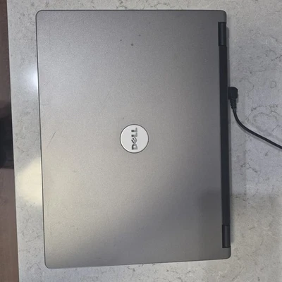 Laptop Dell Inspiron B120 Windows XP Home excelente estado estético Foto 1 de 4