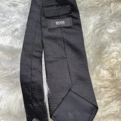 Hugo Boss Black Geometric Diamond 100% Silk Tie Made in Italy - Image 1 of 3