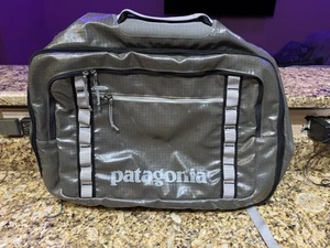 Zaino da trasporto Patagonia Black Hole 45L MLC grigio lucido fuori produzione - Foto 1 di 10