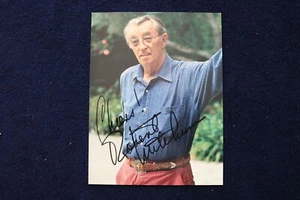 FOTOGRAFÍA AUTOGRAFIADA DE ROBERT MITCHUM 5x7 - color - K 1716 - Imagen 1 de 2