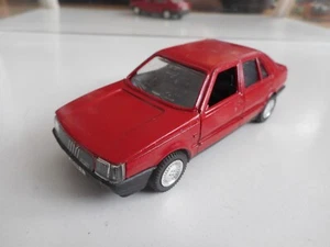 Polistil FIat Croma in Red on 1:43 - Picture 1 of 2