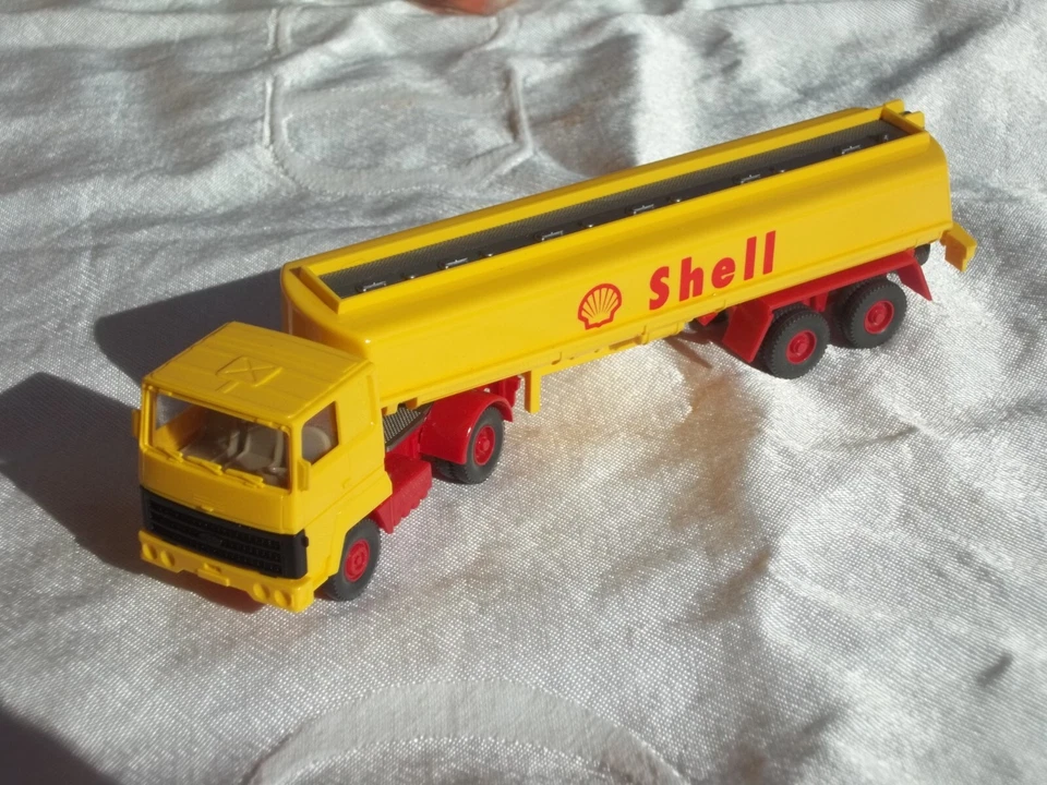 WIKING 1/87 HO SEMIRIMORCHIO FORD BOTTE SHELL 802 VEDI DESCIZIONE - Immagine 1 di 4