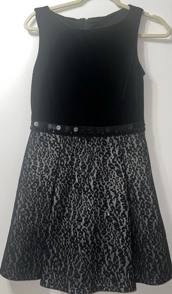 Amy Byer Girls Size 16 dress  Black velvet top half with brocade bottom sequin - Image 1 of 4