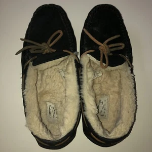 Ugg Slippers Moccasins Black Fur Fuzzy — Women Size 8 (See Description) 5612 - Picture 1 of 10