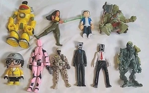10 Action Figures All Sold Together Lot - Picture 1 of 9