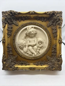 Antike Enrico Braga Relief gegossene Marmor Cherubs in Gesso vergoldetem Rahmen 12" x 12" - Bild 1 von 8