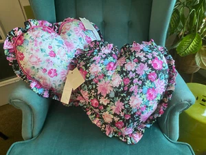 NEW Set of 2 Rachel Ashwell Shabby Chic Heart Pillows Reversible - Picture 1 of 11