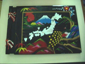 PHOTO ALBUM WITH HAND PAINTED JAPANESE MT FUJI SCENE UNUSED - Picture 1 of 1