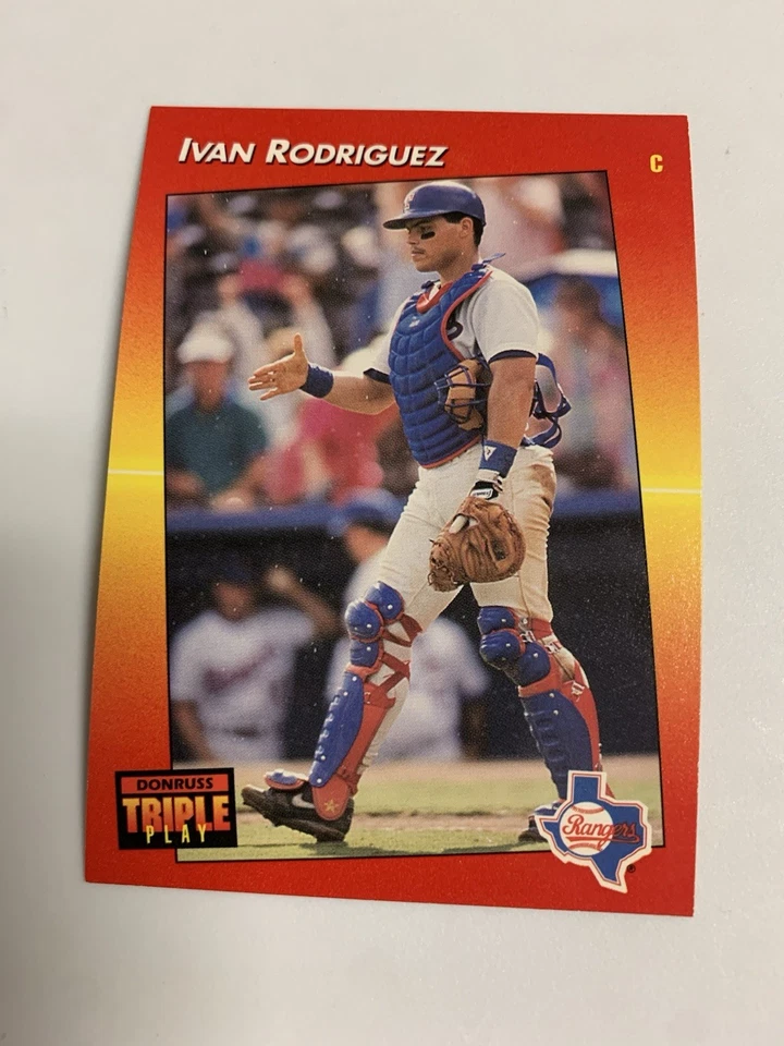 1992 Donruss Triple Play Ivan Rodriguez Texas Rangers  - Image 1 of 1