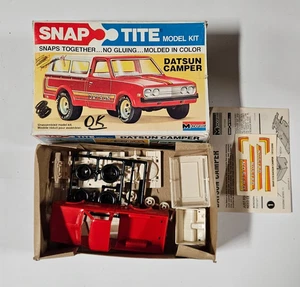 VINTAGE 1977 Monogram Snap Tite DATSUN CAMPER w/ TOPPER Pick Up Truck Model Kit - Picture 1 of 2