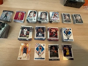 Lote de 332 tarjetas de baloncesto Panini 2024-25 paralelas, insertos, novatos, parche, #’d - Imagen 1 de 14