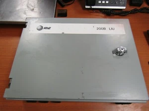 👀 NEW AT&T FIBER OPTIC PREMISES DISTRIBUTION BOX 200B LIU - Picture 1 of 8