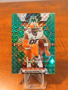 2023 Panini Mosaic Green Prizm Myles Garrett #51 Cleveland Browns