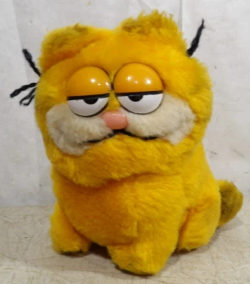 Vintage 1981 Dakin Plush 5" Garfield Cat Figure - Image 1 of 4