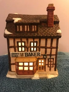 Christmas village Department 56 Golden Swan Baker Lighted CH7223 - Picture 1 of 9