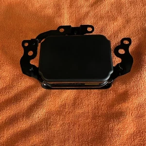 OEM Toyota Lexus Adaptive Cruise Control Distance Sensor Assembly 88210-48071 - Picture 1 of 6