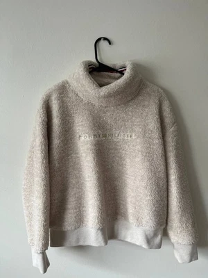 Tommy Hilfiger Medium Pine Sherpa Fluffy Pullover Turtleneck High Neck Sweater - Image 1 of 4