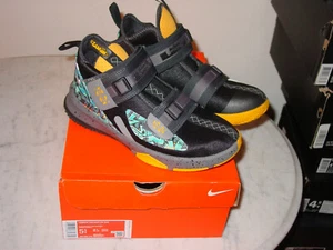 2019 Nike Lebron Soldier XVIII Black Youth Basketball Shoes! Size 5.5Y w/Box! - Picture 1 of 12