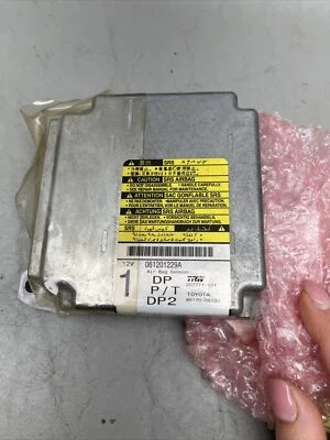 Unidad de módulo de control Toyota Corolla SRS 2003-2005 OEM 89170-02190  Foto 1 de 4