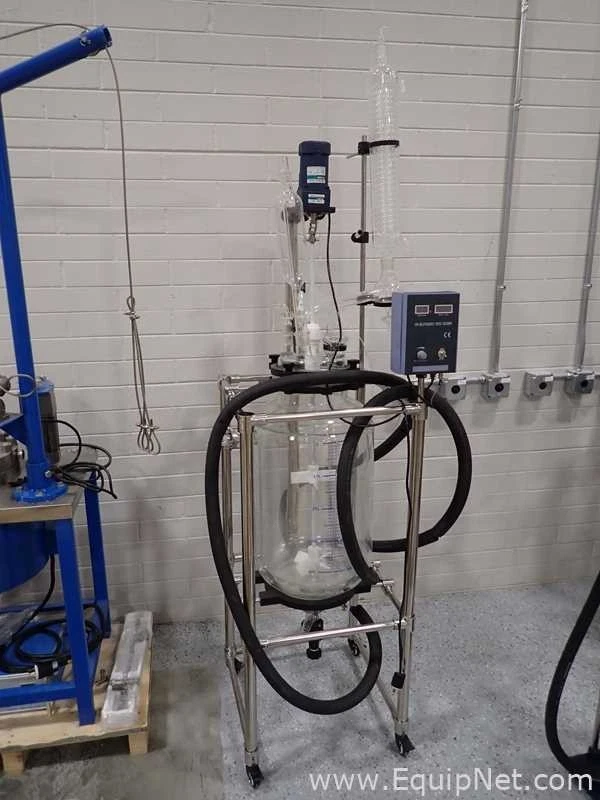 REACTOR DE CRISTAL CON CHAQUETA 50 L Foto 1 de 1