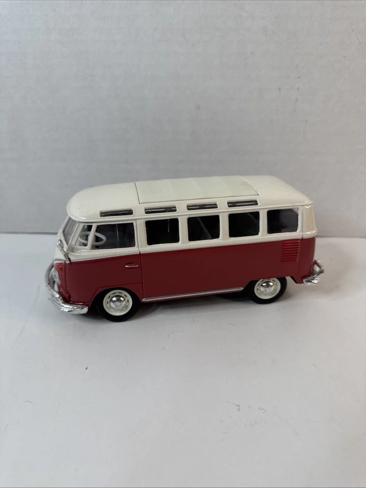 Maisto Volkswagon Camper/Van "Samba" modelo fundido 1:25 vermelho/branco - Imagem 1 de 4