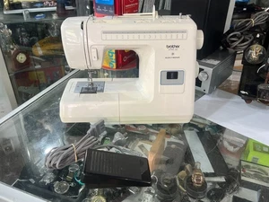 Máquina de coser electrónica Brother Star 3D con pedal - N/12571 - Imagen 1 de 22