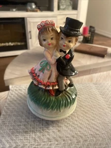 VINTAGE Cute Ceramic Musical Rotating Colorful Boy & Girl Plays “Hello Dolly” - Picture 1 of 5