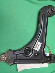 22611129 GM LH BRAZO DE CONTROL SUSPENSIÓN INFERIOR SKYLARK BERETTA CORSICA 94-98 - Imagen 1 de 1