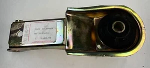 Original VW support left motor/gear bearing 867399301B Derby 2,Polo 2 / 2F - Picture 1 of 7