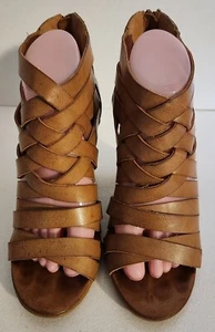 Dolce Leather Strap Tan Egyptian Style Sandal Heels Womens 9 - Picture 1 of 10
