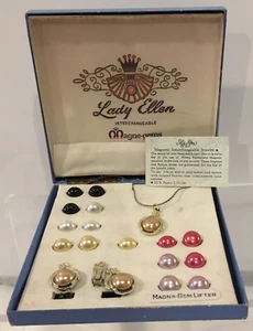 Juego de broches y pendientes con clip de flores Magne-gemas intercambiables Lady Ellen - Imagen 1 de 9
