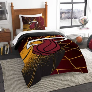 NBA Officially Licenced Miami Heat Comforter & Sham Set - Picture 1 of 5
