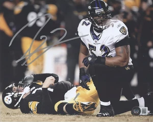 RAY LEWIS SIGNED AUTO 8X10 PHOTO BECKETT/BAS WITNESSED #W511643 BALTIMORE RAVENS - Picture 1 of 1