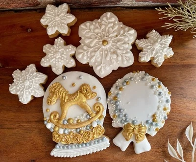 圣诞节冬季假期美丽糖饼干带华丽细节 — 第 1/3 张图片