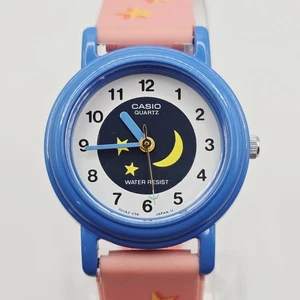 Casio Vintage Pink Blue Moon Stars Girls Analog Watch LQ-136 New Battery - Picture 1 of 6