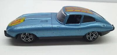 Polistil Jaguar XK. Coche de juguete vintage de plástico fundido a presión E 4,2 litros E2001 1:40 Italia Foto 1 de 4