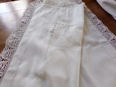 Taie  d'oreiller en lin Monogramme " JC " - Photo 1/4