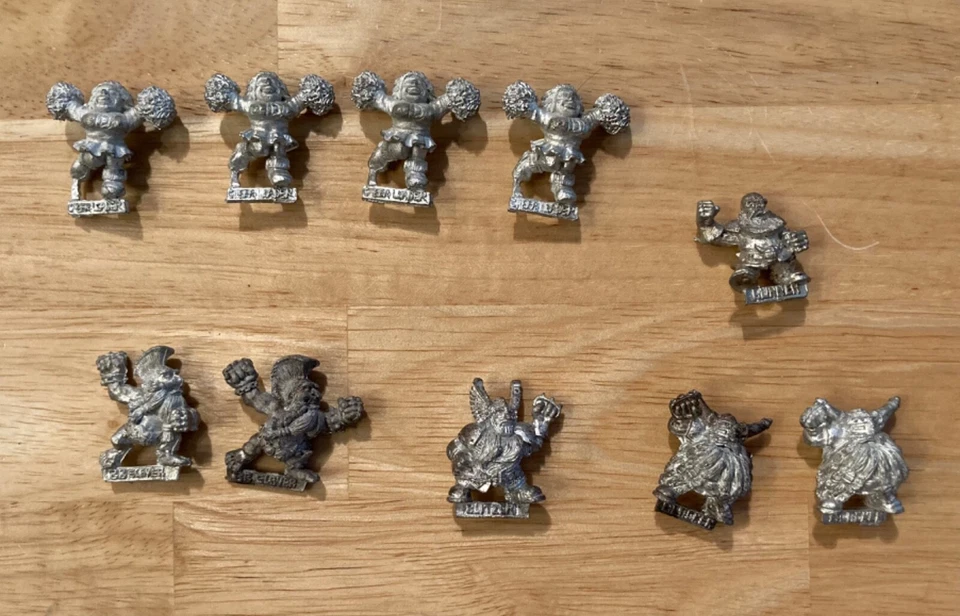 Warhammer Blood Bowl 10 Dwarf Team Metal Miniatures, Includes Cheerleaders, OOP - Image 1 of 1