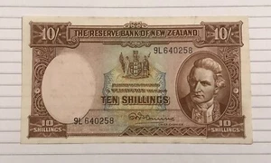 New Zealand 10 Shillings 1940-67 P-158d VF/XF - Picture 1 of 2