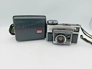 Vintage Kodak Instamatic X-45 Film Camera w/Hard Carrying Case, Free Shipping! - Picture 1 of 12