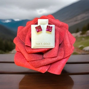 14 k Gold 6 mm Square Ruby earrings ￼ lab created - Picture 1 of 6