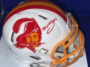 BUCKY IRVING TAMPA BAY BUCCANEERS THROWBACK  BECKETT SIGNED MINI HELMET - Picture 1 of 2