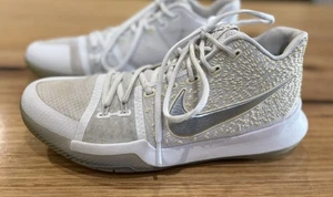 Nike Kyrie Azurie Elizabeth Soles Men’s Shoes US 9.5 EU 43 White Basketball Shoe - Picture 1 of 23