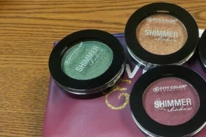 3 City Color Eye Shadow~w/Luxie Brush~ 3 different colors Bag ❤️ Deal - Picture 1 of 1