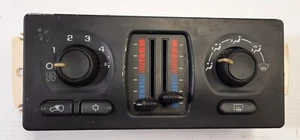 2004 Suburban Climate Control 15136889 - Picture 1 of 3