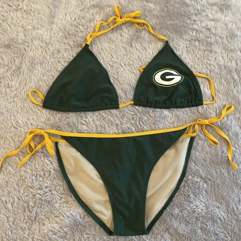 Green Bay Packers 2 Piece Bikini Set Small Top / Medium Bottom G-III Cover
